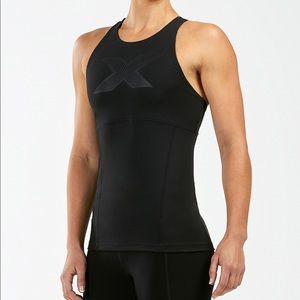 Ascend singlet compression tank